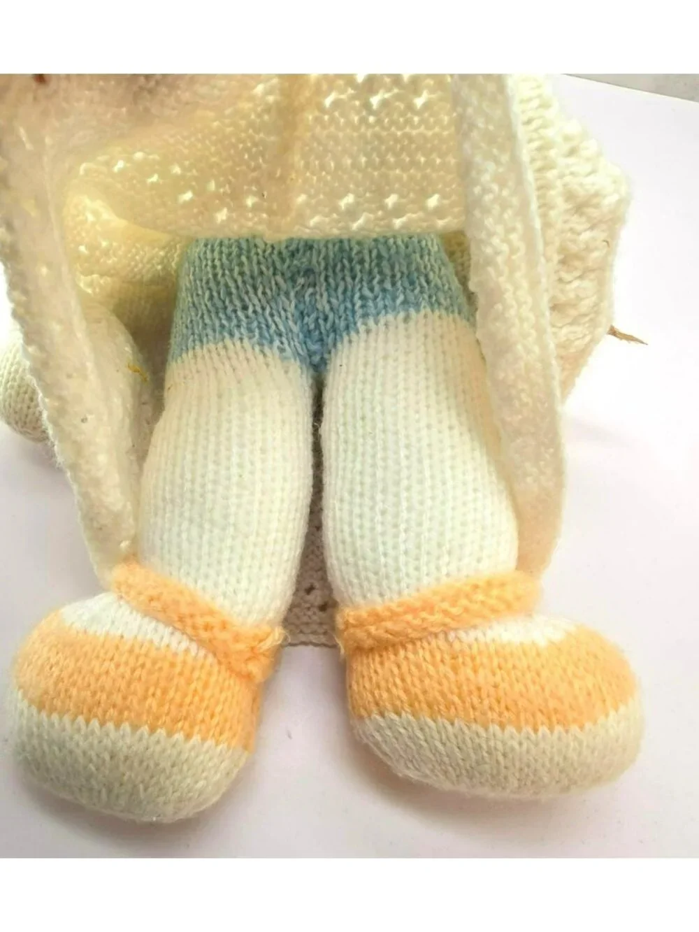 Knitted Victorian Style Doll Hat & Dress Blonde Yarn Hair Soft Plush Toy VL5184